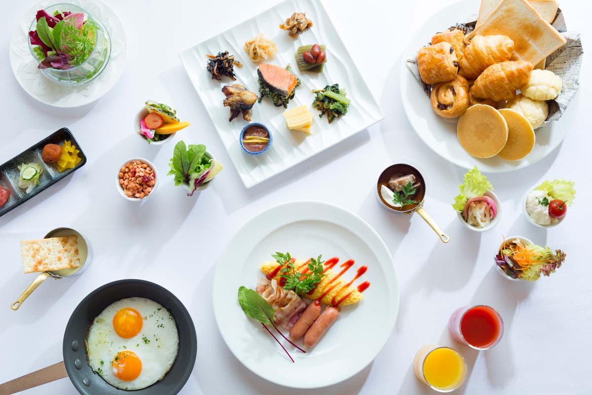 조식 일식 및 양식 뷔페