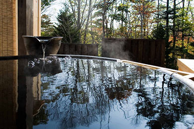 가족 노천탕(봄~가을 한정으로 사전 예약이 필요합니다.)