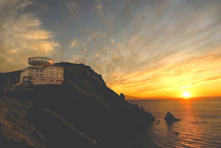 여름의 석양은 감동적